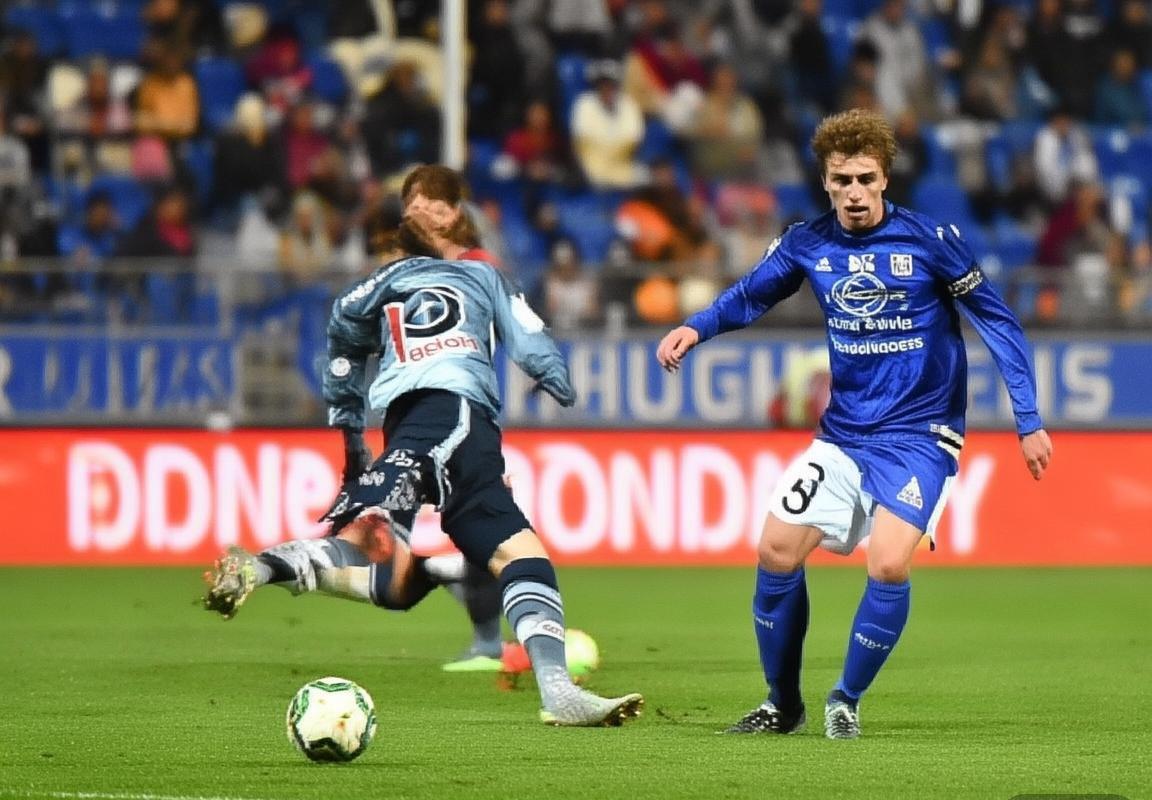 法乙焦点战：朗斯对决奥兰斯，积分榜争夺与荣誉之战(图3)