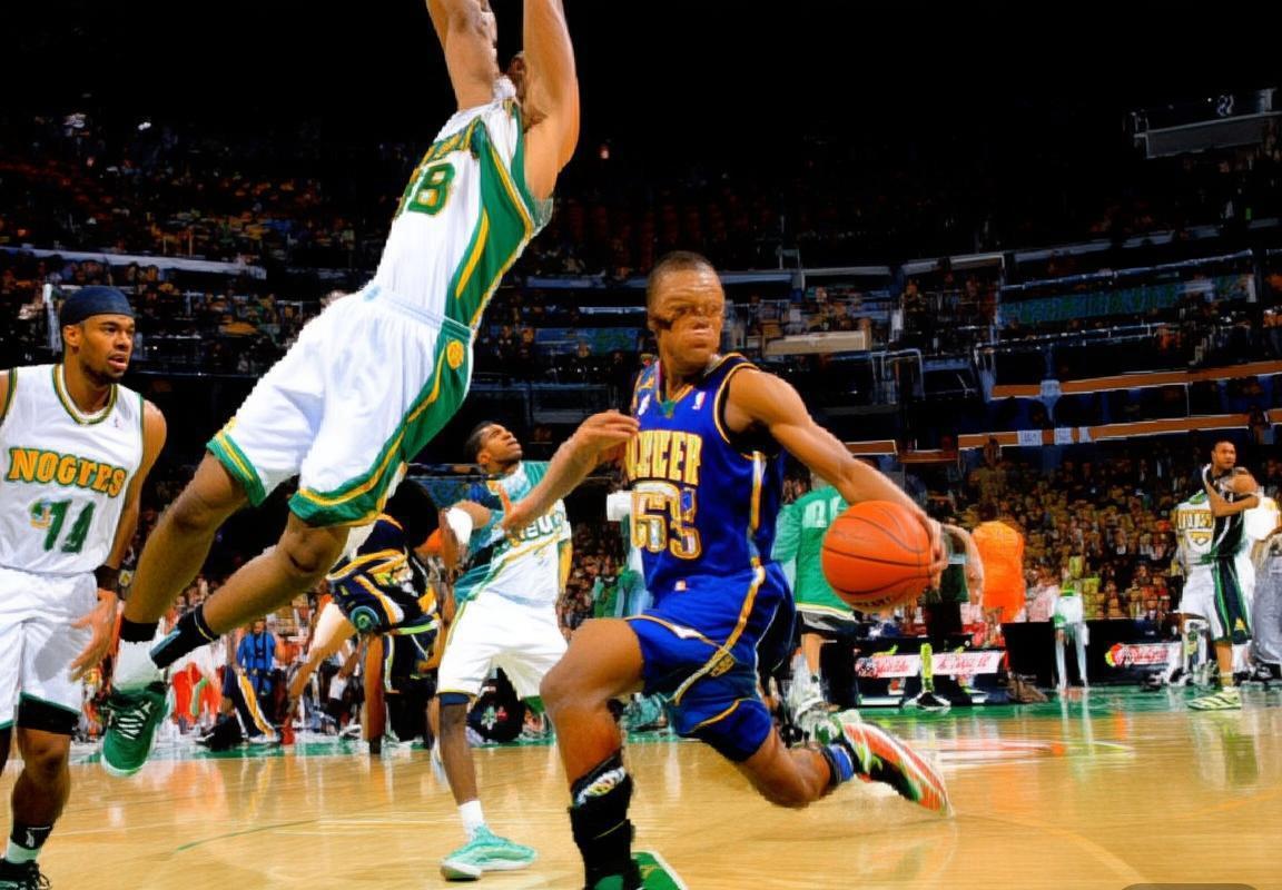 2008年NBA季后赛掘金对超音速系列赛转折时刻回顾(图3)